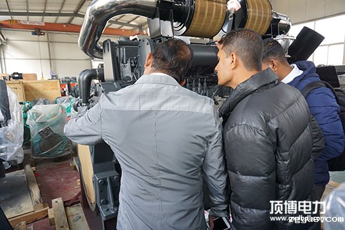 参观必威中文官网电话电力400KW柴油发电机组
