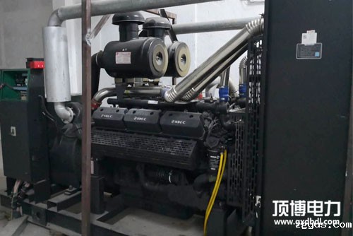 构造是造成水冷柴油发电机组油底壳进水的原因之一