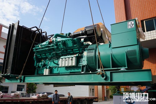 柴油发电机汽缸盖为什么容易爆缸,大概有4个原因