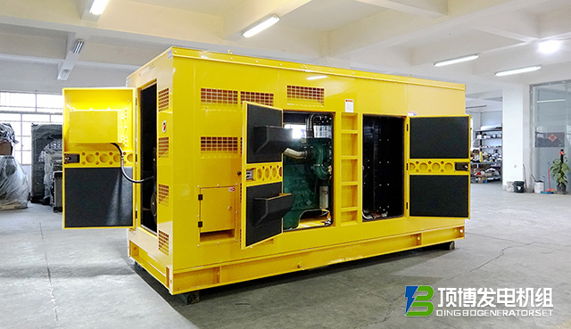 400kw康明斯-侧面图-开门-高清 拷贝