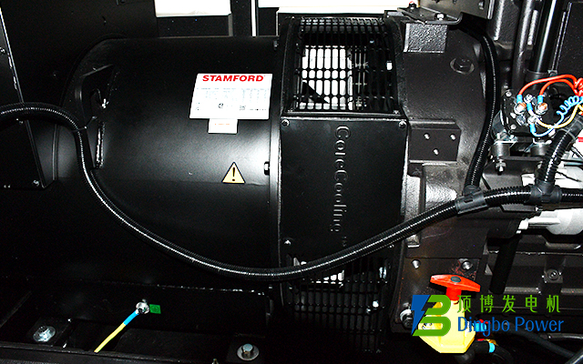 400KW康明斯静音箱式柴油发电机组3